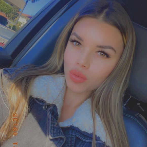 Hi! I'm Marissa. - Picture 9 of 10